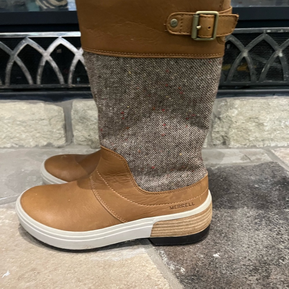 Merrell Women's Tan and Brown Boots